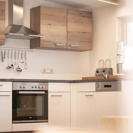 Kofler Zwischen Den Wanden Apartment *