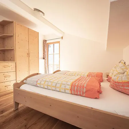 Kofler Zwischen Den Wanden Apartment