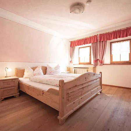 Apartment Kofler Zwischen Den Wanden Campo Tures