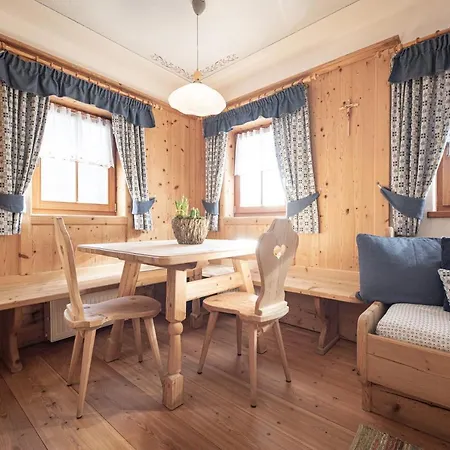 Apartment Kofler Zwischen Den Wanden Campo Tures
